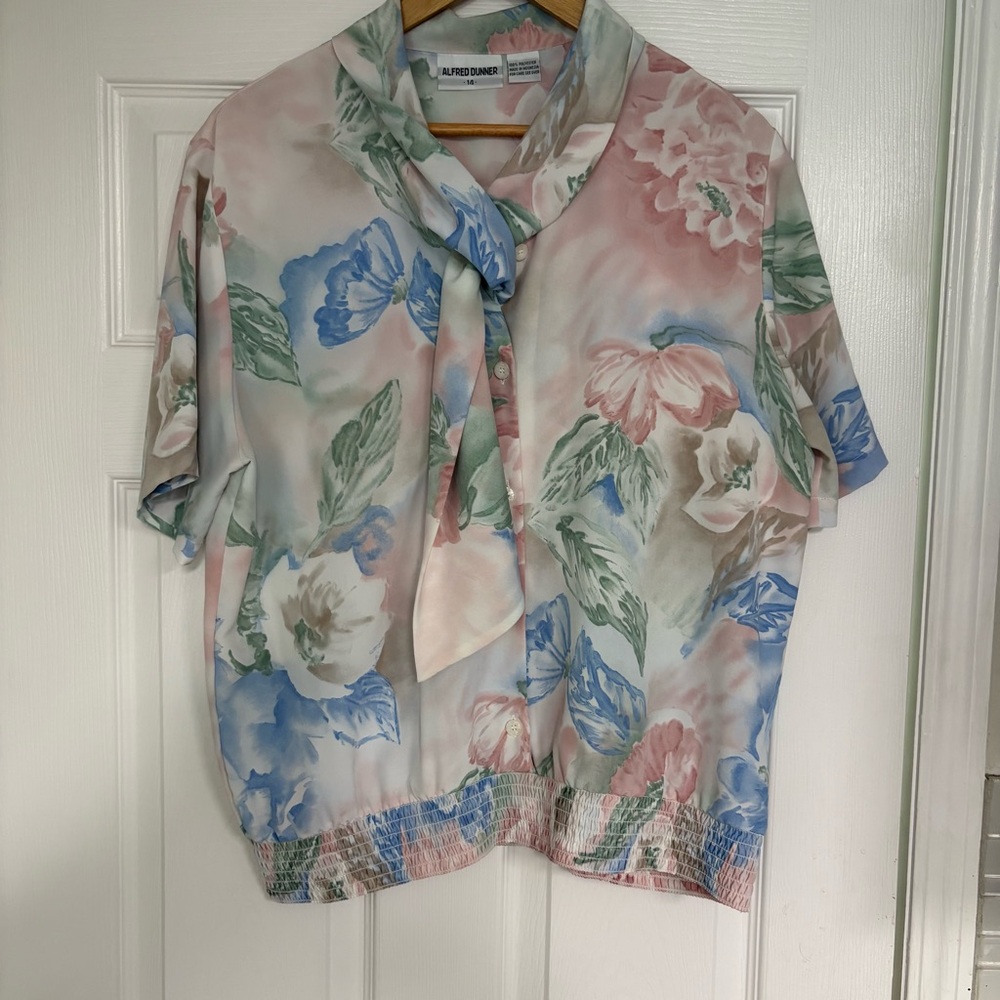 Alfred Dunner Blue And‎ Pink Floral Tie Neck Blouse Size 14